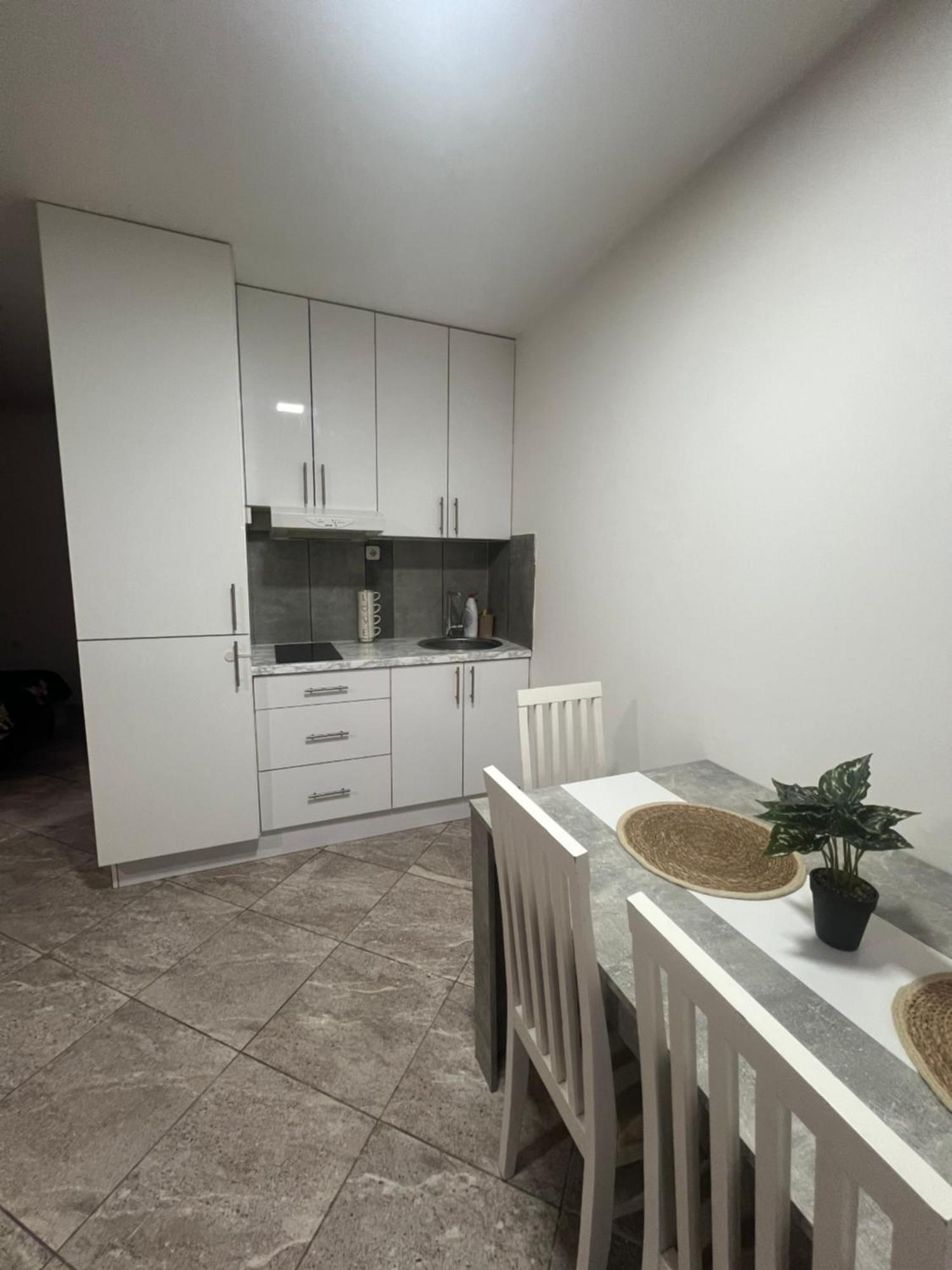Aurora Apartment Sombor Exterior photo